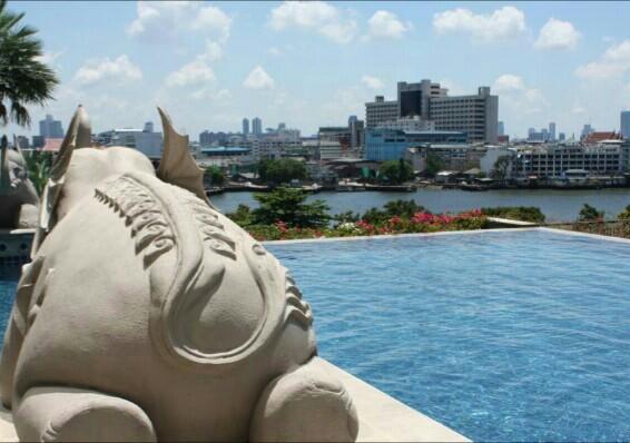 Baan Sathorn Riverfront Bangkok Esterno foto