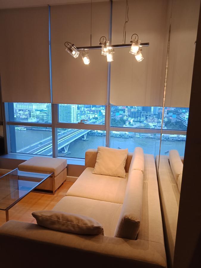 Baan Sathorn Riverfront Bangkok Esterno foto